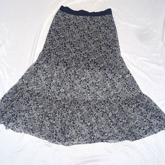 Lavish Navy & White Paisley Boho Semi-Sheer High Waist Pull On Maxi Skirt - Picture 1 of 8